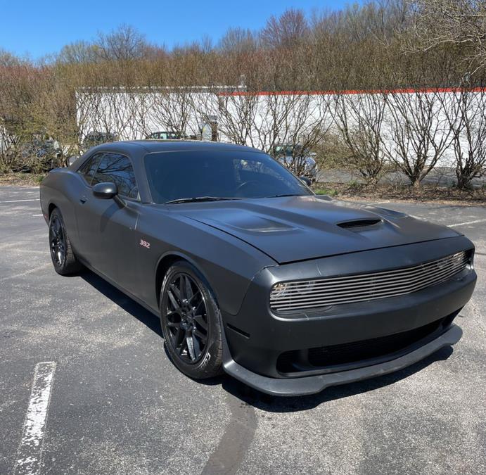 2017 Dodge Challenger R/T Scat Pack Coupe photo