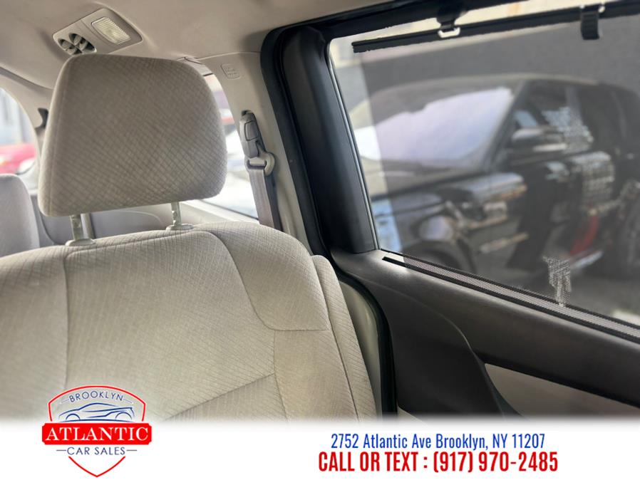 2015 Honda Odyssey 5dr EX photo