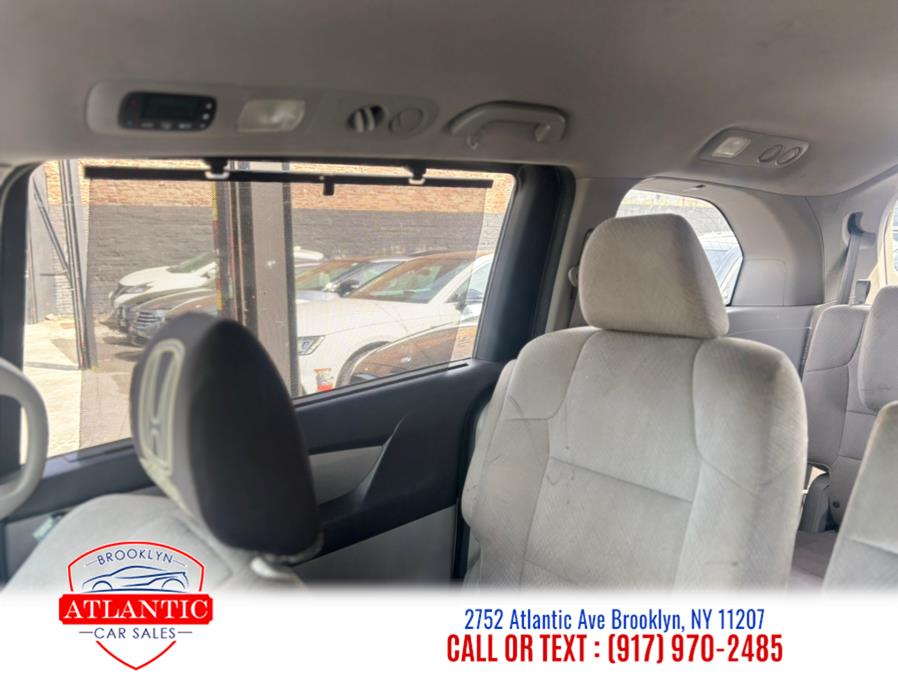 2015 Honda Odyssey 5dr EX photo