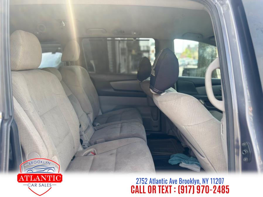 2015 Honda Odyssey 5dr EX photo