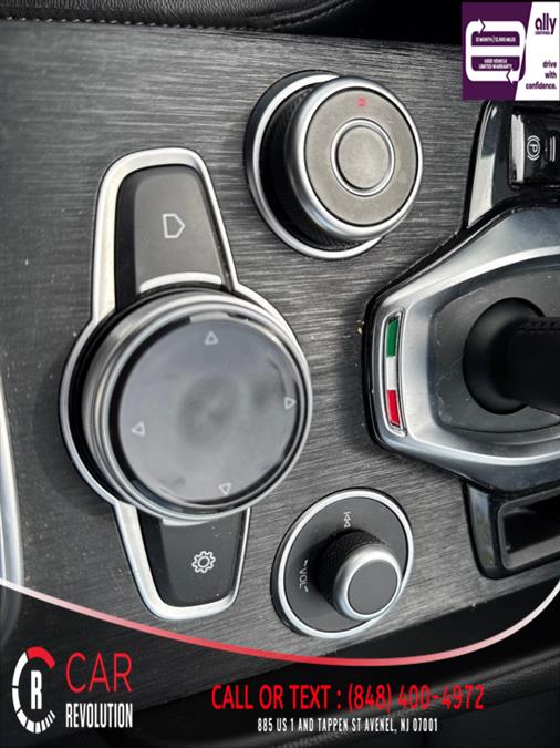 2021 Alfa Romeo Giulia  photo