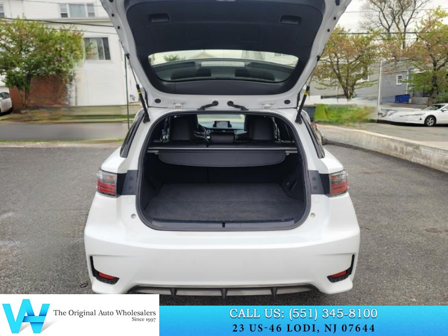 2014 Lexus CT 200h photo