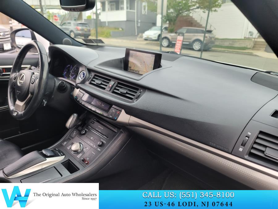2014 Lexus CT 200h photo