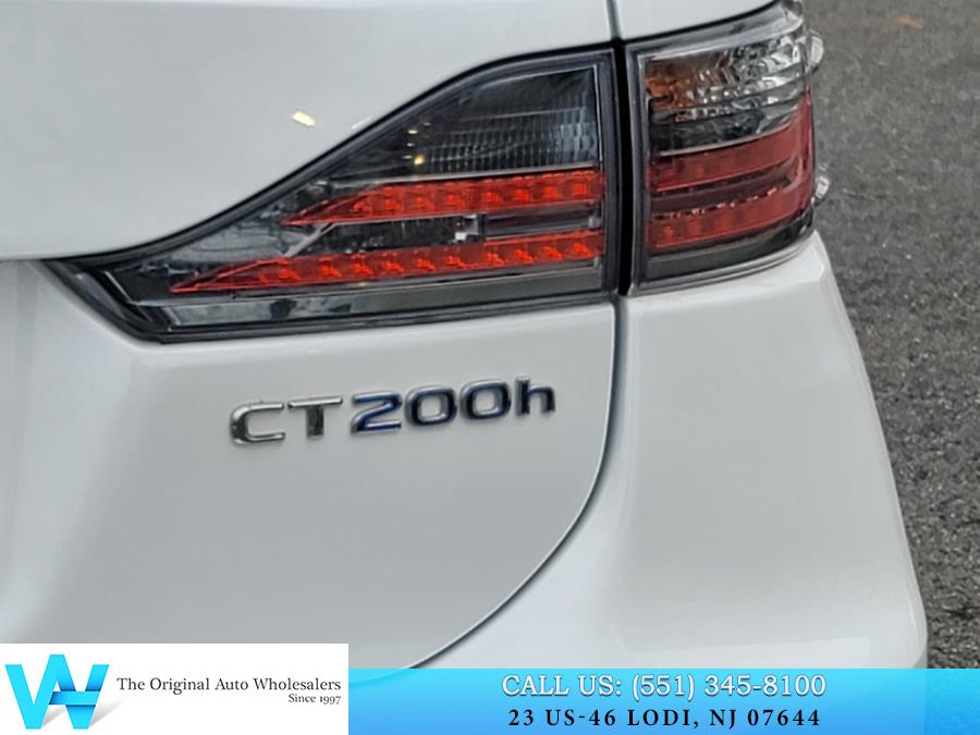 2014 Lexus CT 200h photo