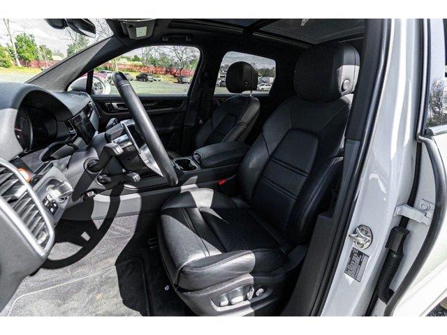 2021 Porsche Cayenne photo