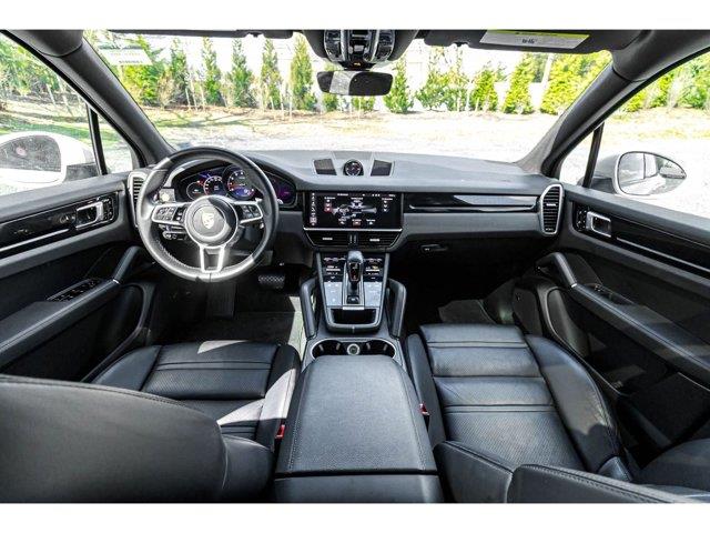 2021 Porsche Cayenne photo