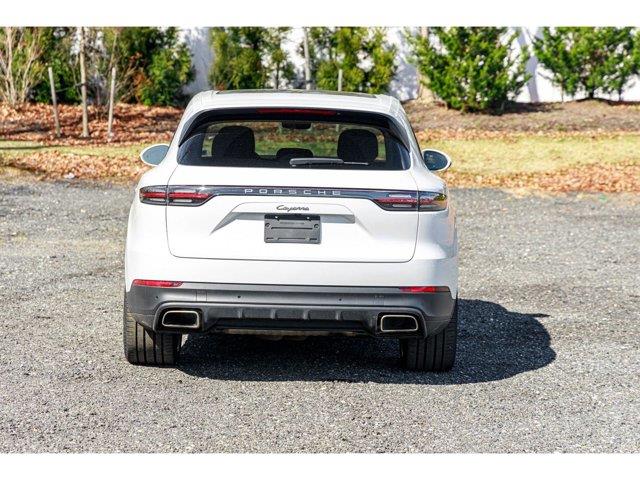 2021 Porsche Cayenne photo