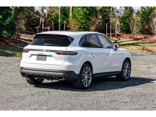 2021 Porsche Cayenne photo