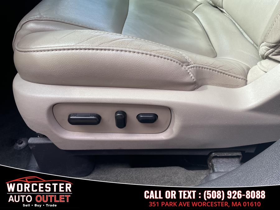 2013 Ford Explorer XLT photo