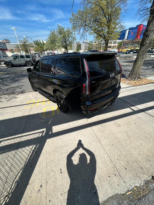 2021 Cadillac Escalade ESV 4WD 4dr Sport Platinum photo