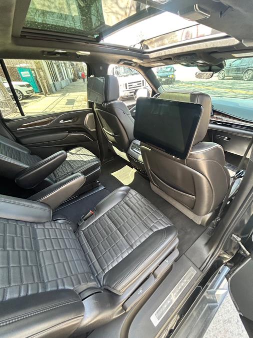 2021 Cadillac Escalade ESV 4WD 4dr Sport Platinum photo