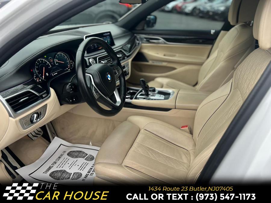 2016 BMW 7-Series 4dr Sdn 750i xDrive AWD photo