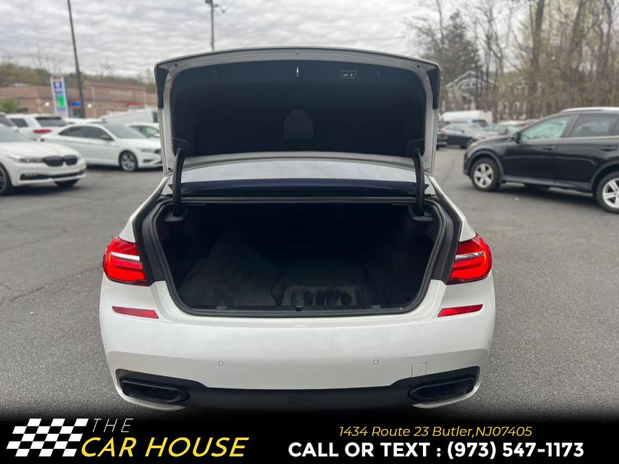 2016 BMW 7-Series 4dr Sdn 750i xDrive AWD photo