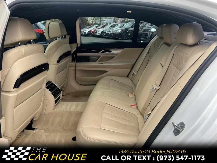 2016 BMW 7-Series 4dr Sdn 750i xDrive AWD photo