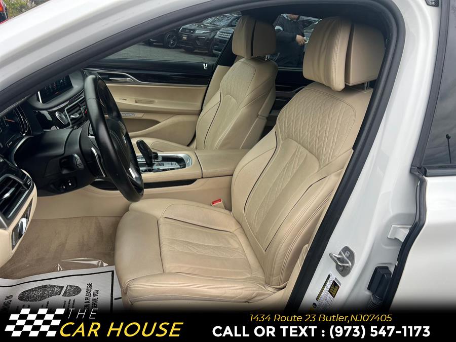 2016 BMW 7-Series 4dr Sdn 750i xDrive AWD photo