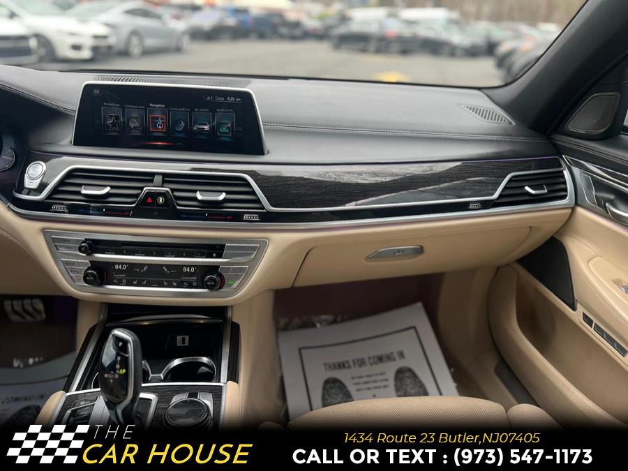 2016 BMW 7-Series 4dr Sdn 750i xDrive AWD photo