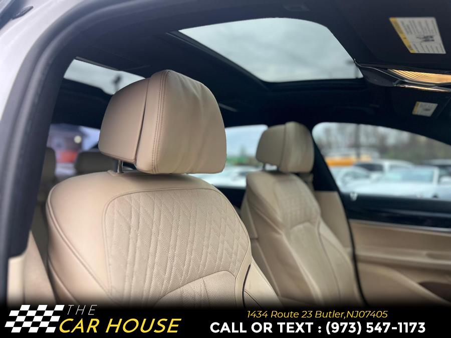 2016 BMW 7-Series 4dr Sdn 750i xDrive AWD photo