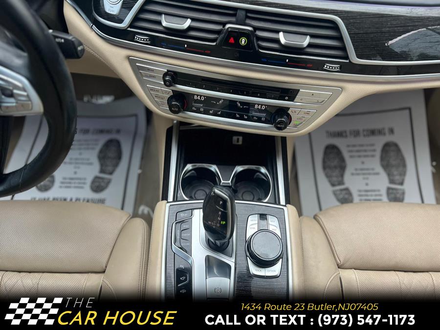 2016 BMW 7-Series 4dr Sdn 750i xDrive AWD photo