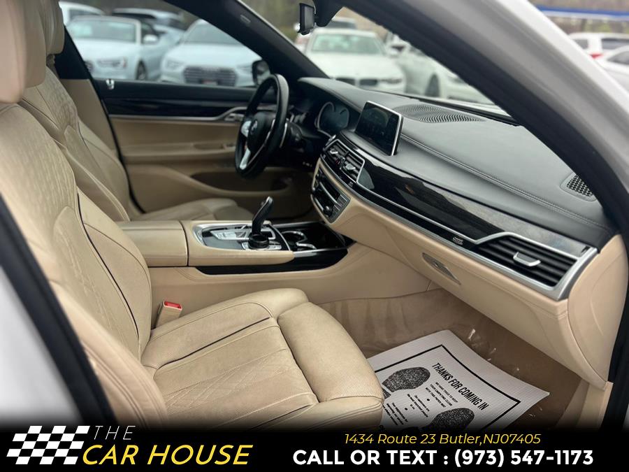 2016 BMW 7-Series 4dr Sdn 750i xDrive AWD photo