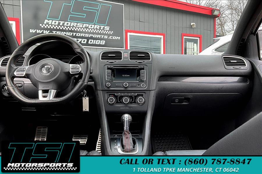 2013 Volkswagen GTI Base PZEV photo