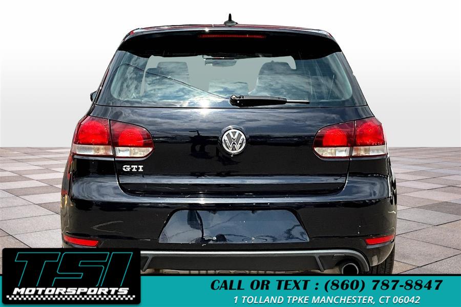 2013 Volkswagen GTI Base PZEV photo
