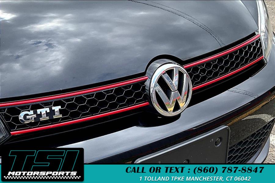 2013 Volkswagen GTI Base PZEV photo