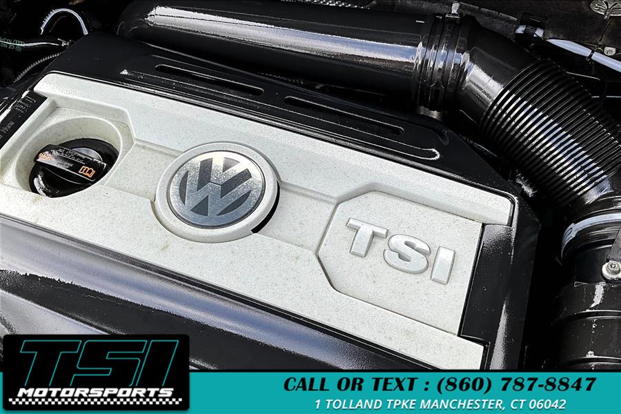 2013 Volkswagen GTI Base PZEV photo
