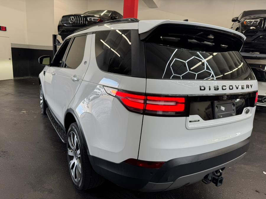 2018 Land Rover Discovery HSE Luxury V6 Supercharged photo