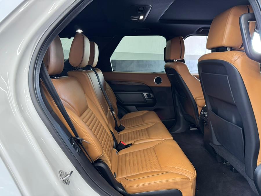 2018 Land Rover Discovery HSE Luxury V6 Supercharged photo