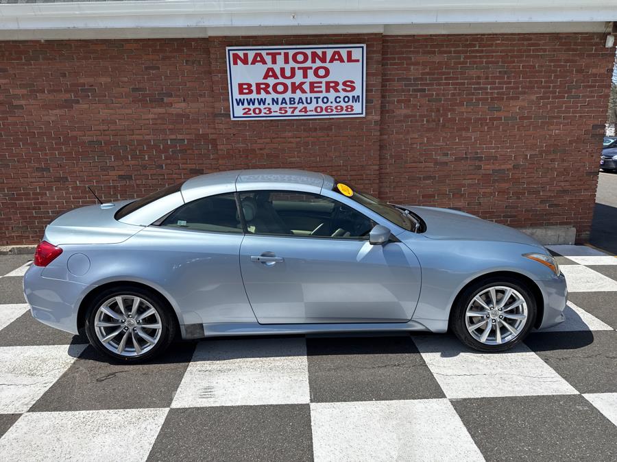 2011 Infiniti Legend photo