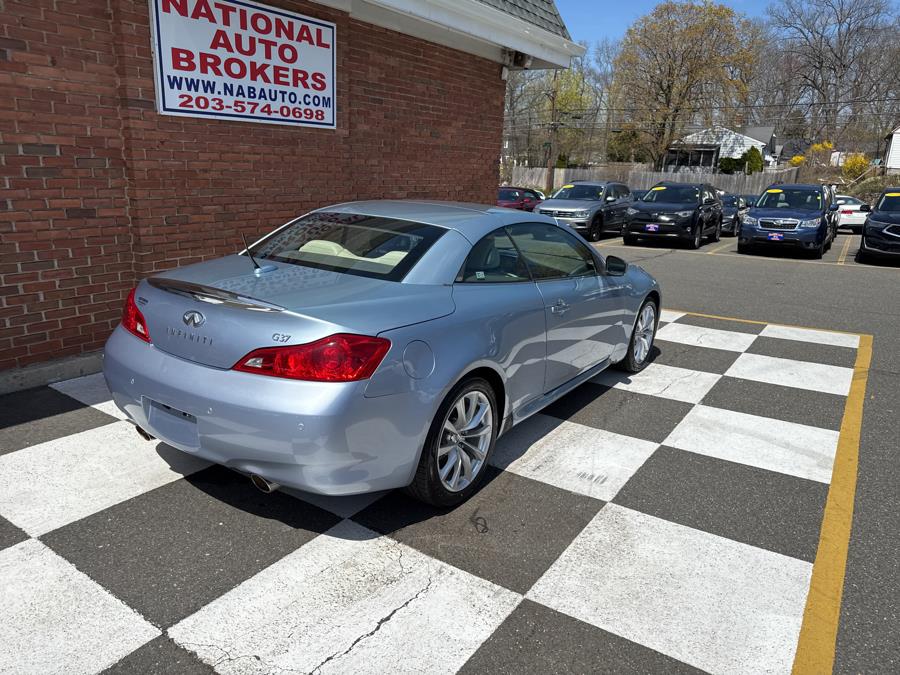 2011 Infiniti Legend photo