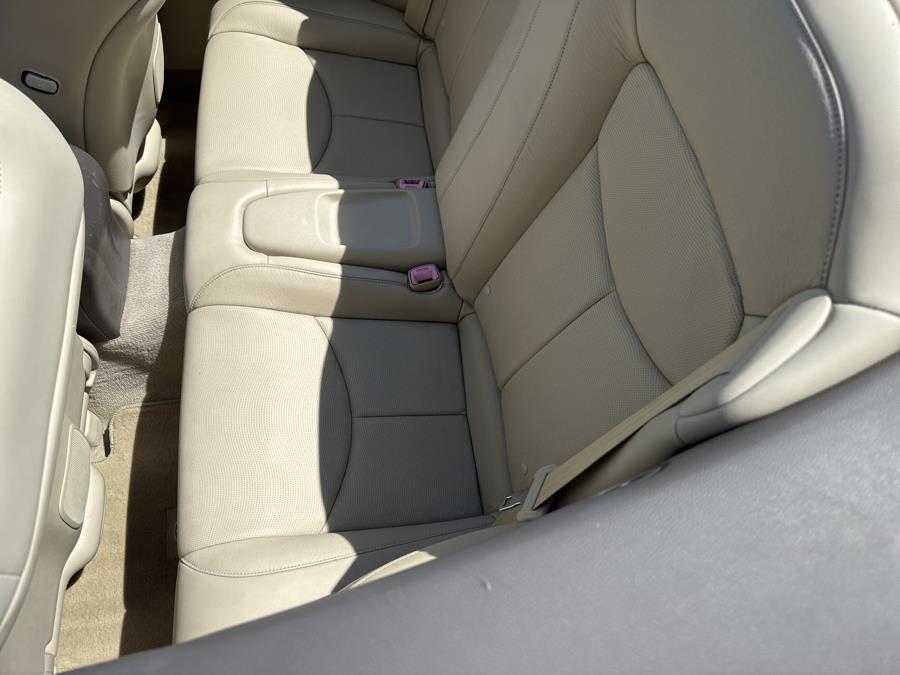 2011 Infiniti Legend photo