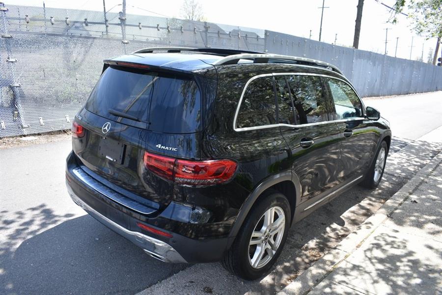 2020 Mercedes-Benz GLB GLB 250 photo
