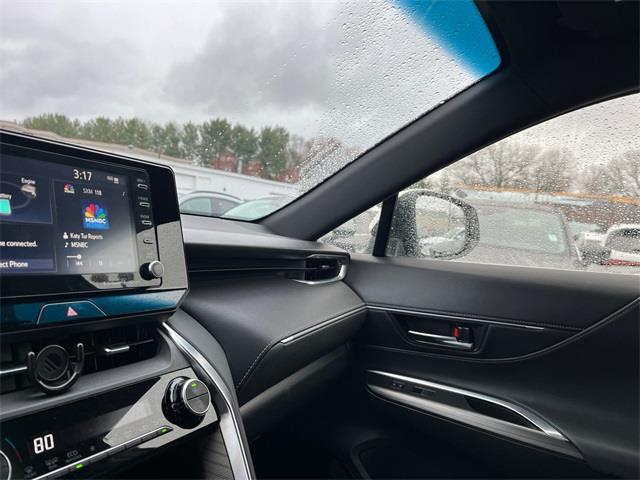 2022 Toyota Venza XLE photo
