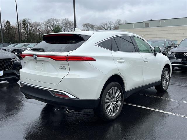 2022 Toyota Venza XLE photo