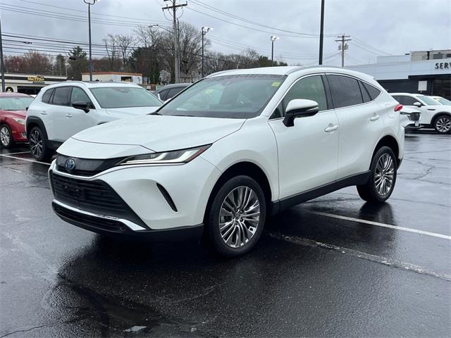 2022 Toyota Venza XLE photo