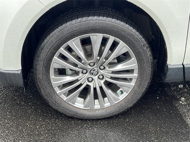 2022 Toyota Venza XLE photo