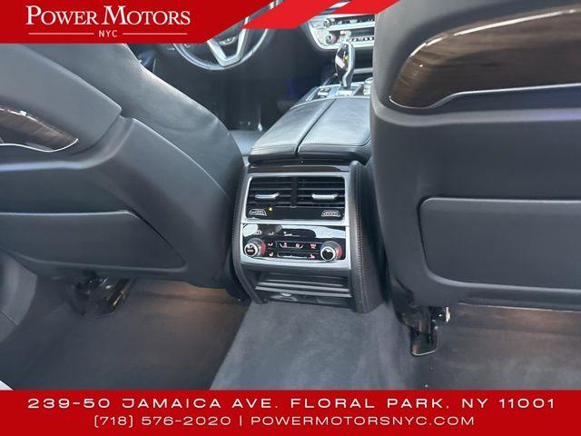 2021 BMW 7-Series 750i xDrive photo