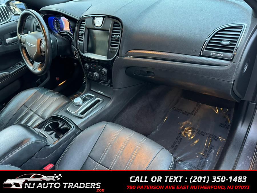 2015 Chrysler 300 4dr Sdn 300S AWD photo