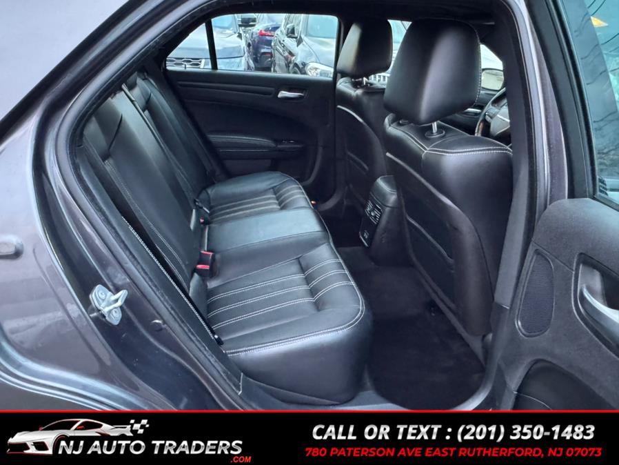 2015 Chrysler 300 4dr Sdn 300S AWD photo