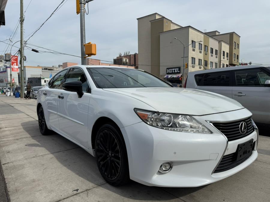 2015 Lexus ES 350 photo