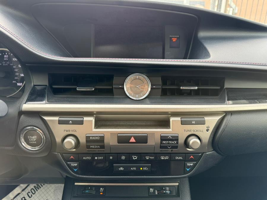 2015 Lexus ES 350 photo