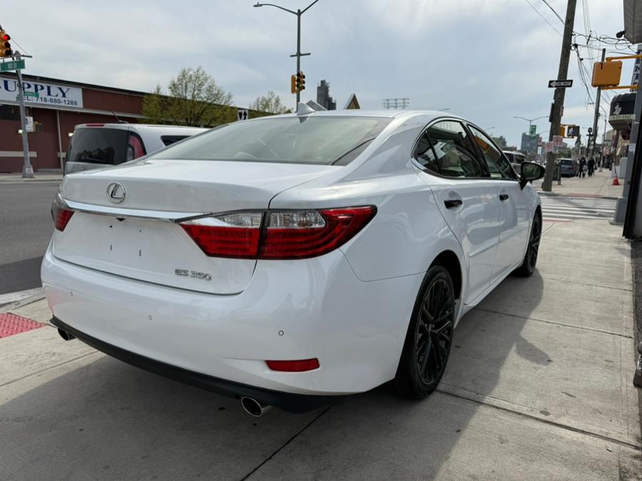 2015 Lexus ES 350 photo
