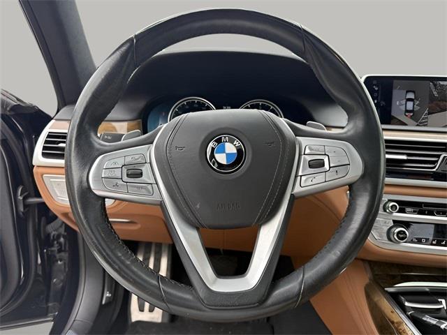 2016 BMW 7-Series 750i xDrive photo