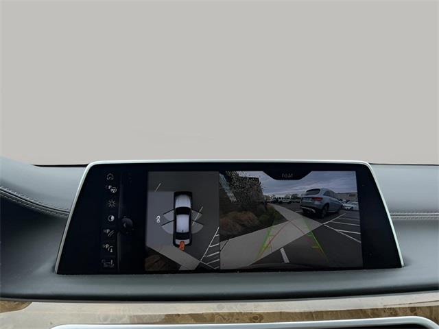 2016 BMW 7-Series 750i xDrive photo