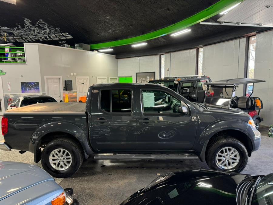 2015 Nissan Frontier 4WD Crew Cab SWB Auto PRO-4X photo