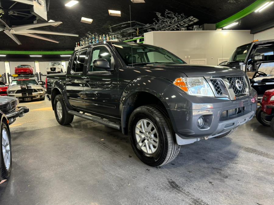 2015 Nissan Frontier 4WD Crew Cab SWB Auto PRO-4X photo