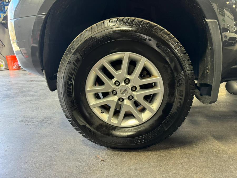 2015 Nissan Frontier 4WD Crew Cab SWB Auto PRO-4X photo