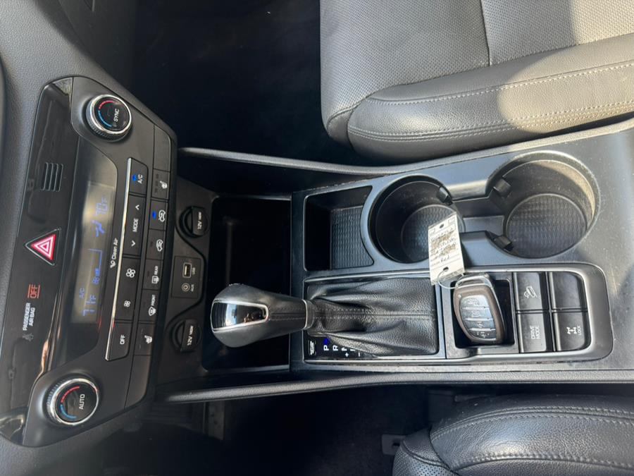 2016 Hyundai Tucson AWD 4dr Limited photo