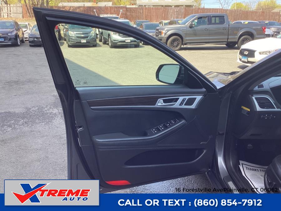 2015 Hyundai Genesis 3.8L photo